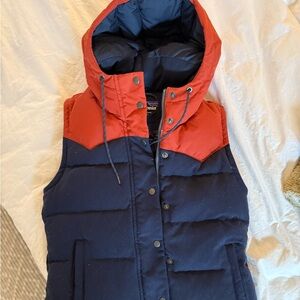 Patagonia puffy vest with hood